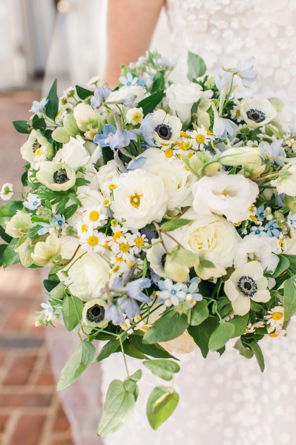 Southern Blooms Wine and Country Weddings