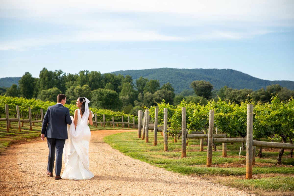 How to Select a Vineyard Wedding Venue in Virginia Wine and Country