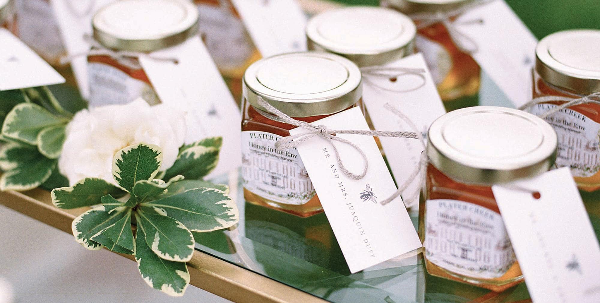 Tips for Choosing & Personalizing Your Wedding Favors Wine and