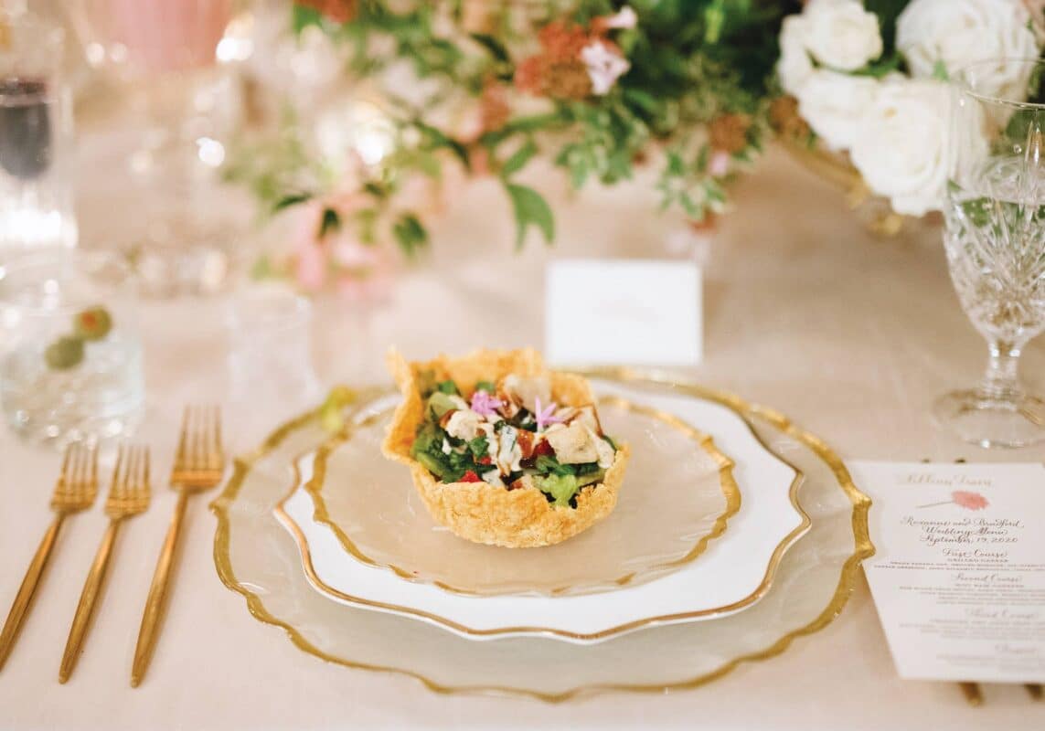 Jen Fariello Photography, Taz Greer Events, Southern Blooms by Pat’s Floral Designs, The Catering Outfit,Cake Bloom, Alon Livné, Emily Artistry, Emerson James Rentals, Blue Ridge Light Forms