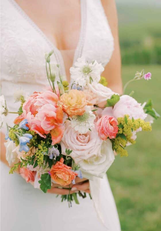 floral wedding at stone tower winery, northern virginia, winery wedding, peach wedding flowers